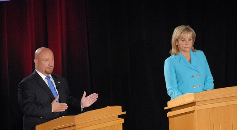 Nothing unexpected in only debate of governor's race