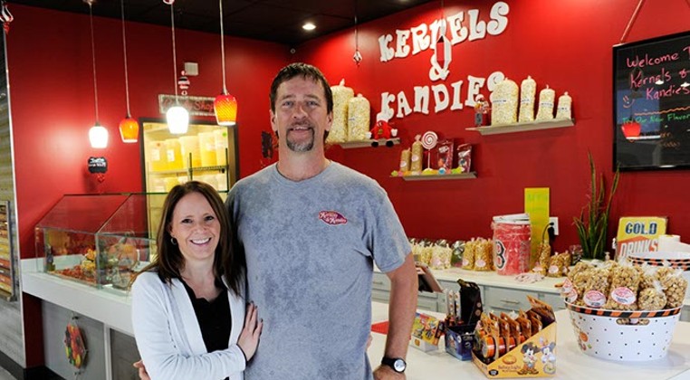 Stacey Mott and Ron Lynch are poppin' sweets at Kernels & Kandies