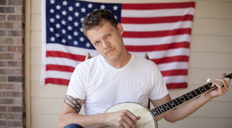Country artist Sam Riggs to play Wormy Dog
