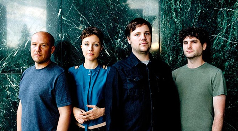 Poli&ccedil;a's Channy Leaneagh and Ryan Olson operate on the same expressive plane