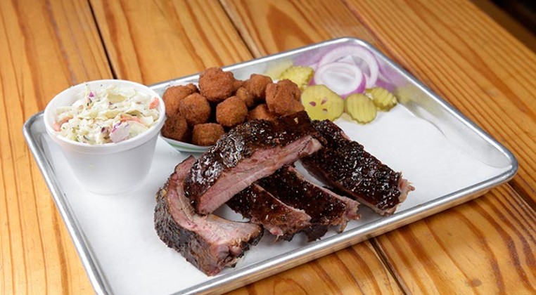 An Edmond barbecue restaurant focuses on smoked meat
