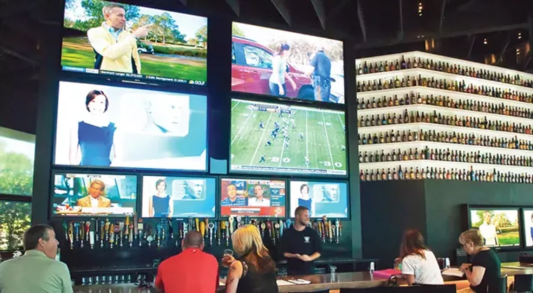 Image: Gazedibles: Big game-watching
