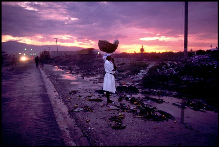 Peter Turnley (American, b. 1955) Near Cité Soleil, Port - au - Prince, Haiti , 1994, Archival pigment print, 20 x 24 in. (sheet). Oklahoma City Museum of Art, Gift of Ryon and Lauren Beyer in honor of the Museum's 75th anniversary, 2019.189