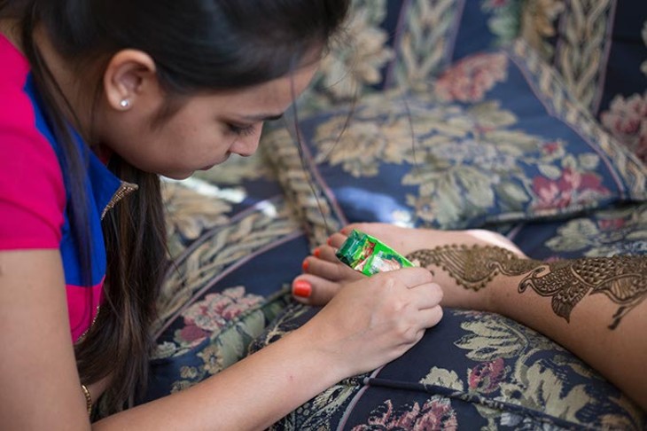 Debaroti Ghosh brings traditional mehndi henna art to Oklahoma